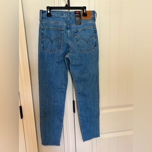 Levi Wedgie Jeans - size 26 NEW